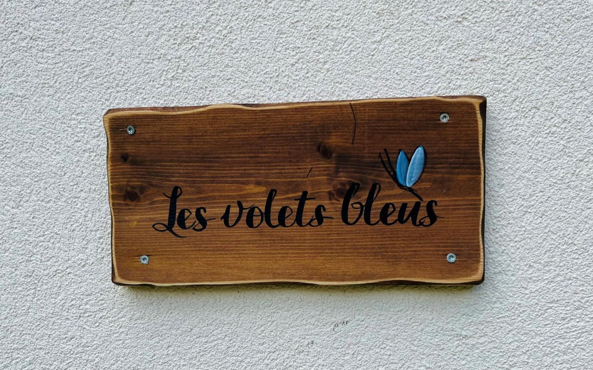 Les Volets Bleus Vila Parmain Exterior foto